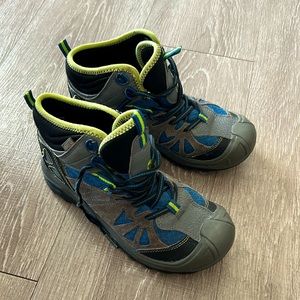 Merrell boys Shoes